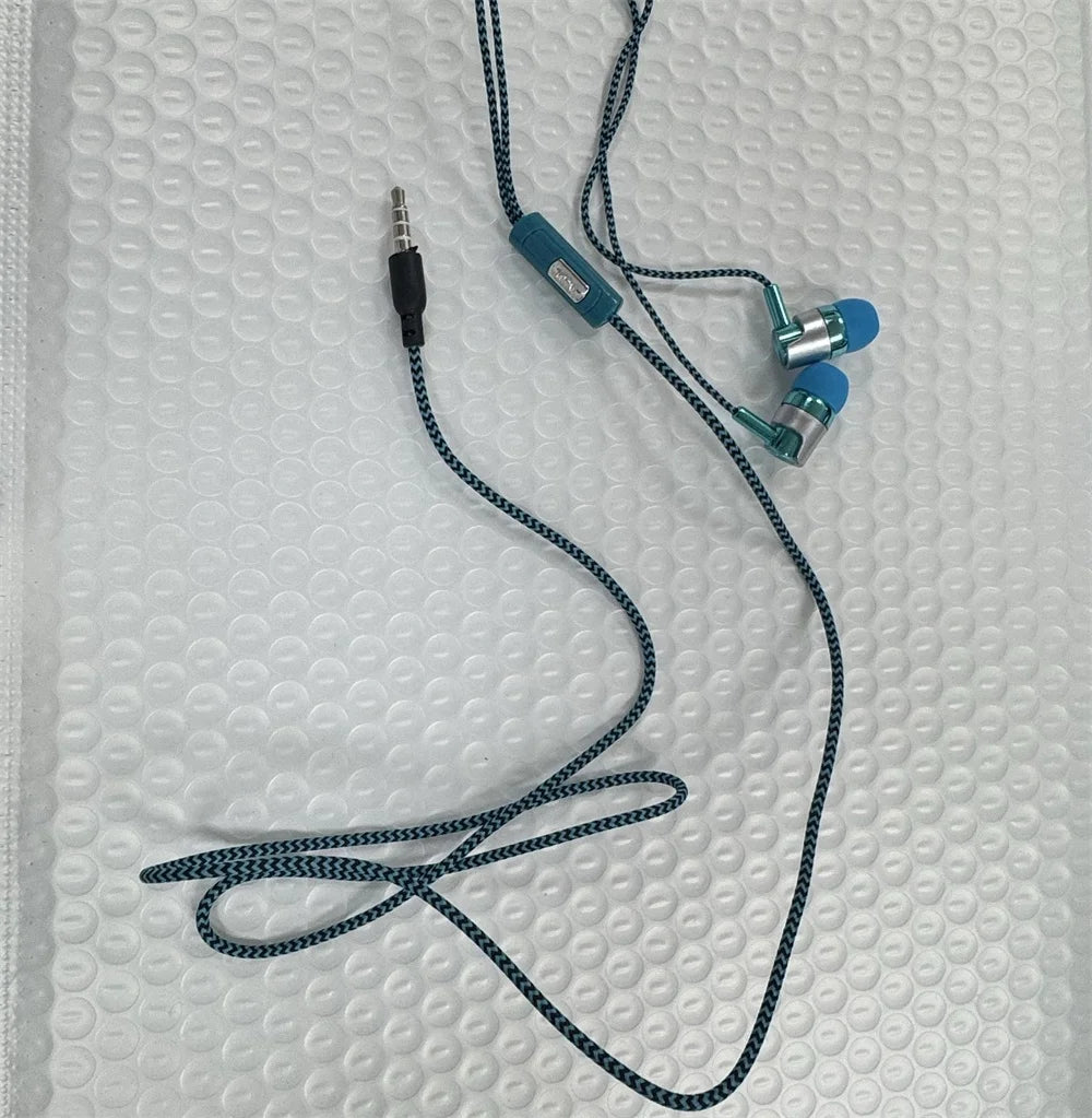 Wired In-ear Earphone In Ear Noise Cancellation