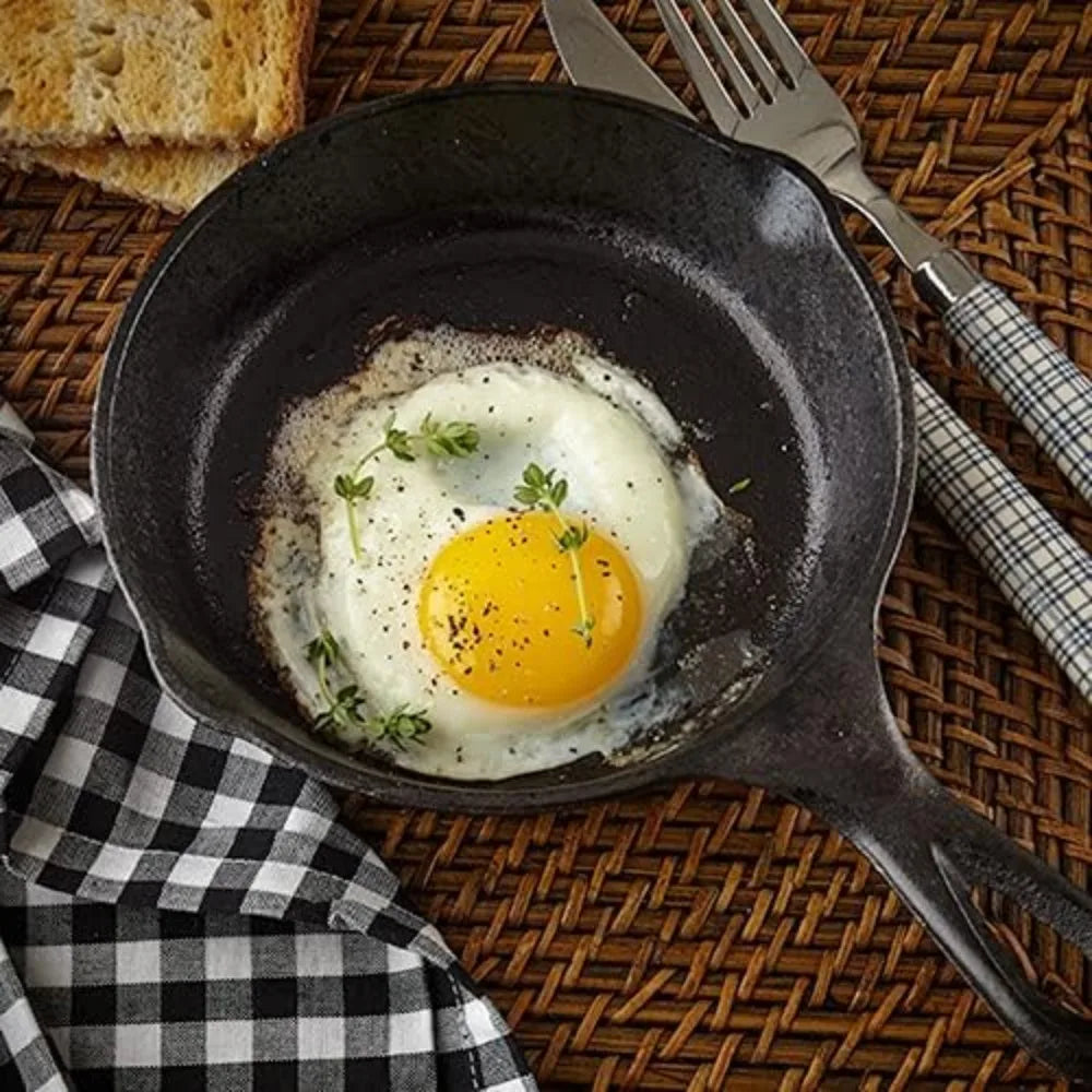 Cast Iron Skillet Frying Pan with Drip-Spout