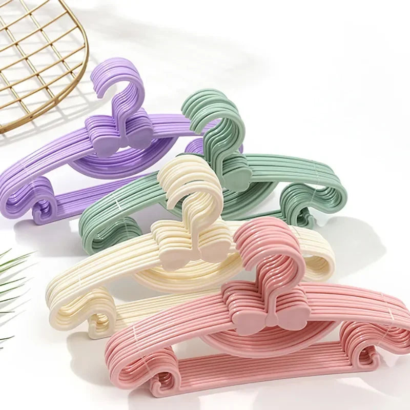10-Piece Kids Pastel Clothes Hangers Set with Integrated Skirt Clips