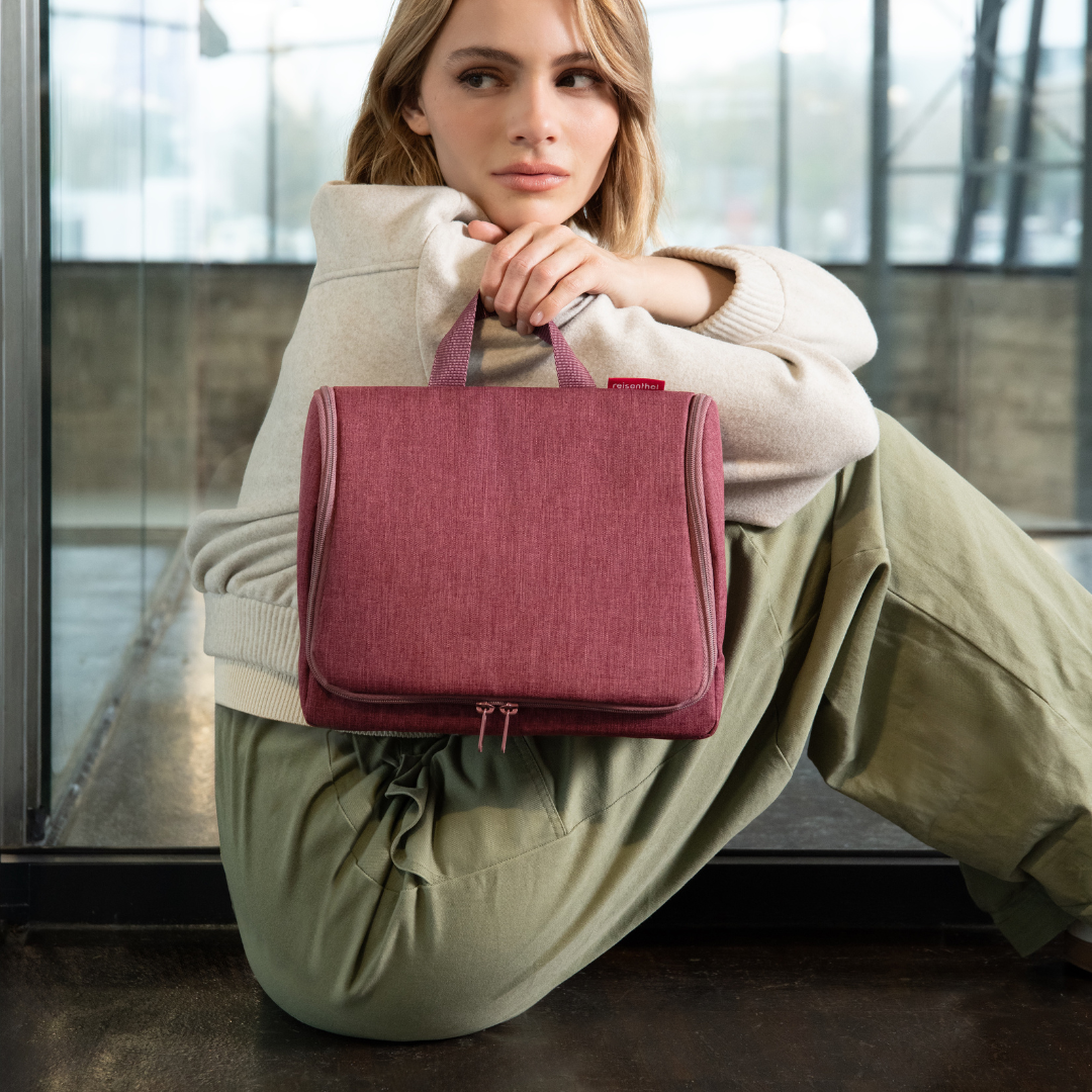 Reisenthel Toiletbag XL Twist Maroon Large Hanging Travel Organizer